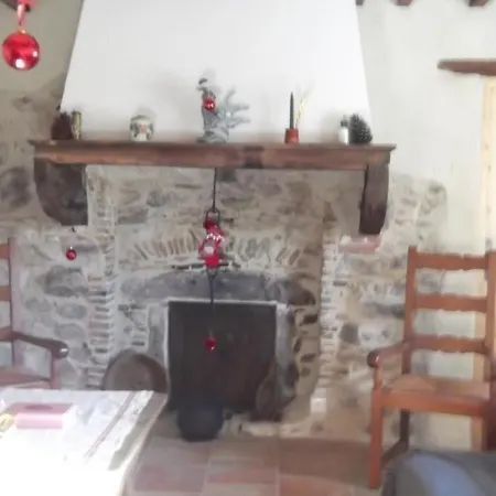 Holiday home Maison De Charme Renovee Avec Jardin Prive, Proche De Roanne Et Montbrison, Ideale Balades Nature - Fr-1-496-170