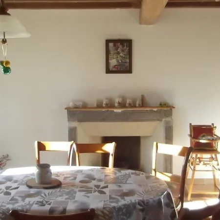 Holiday home Maison De Charme Renovee Avec Jardin Prive, Proche De Roanne Et Montbrison, Ideale Balades Nature - Fr-1-496-170